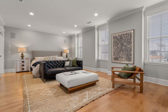 893 E Second St 9, Boston, MA 02127