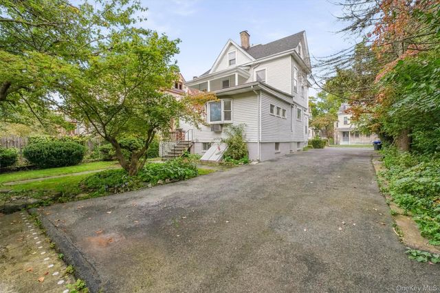 11 Balding Avenue, Poughkeepsie, NY 12601