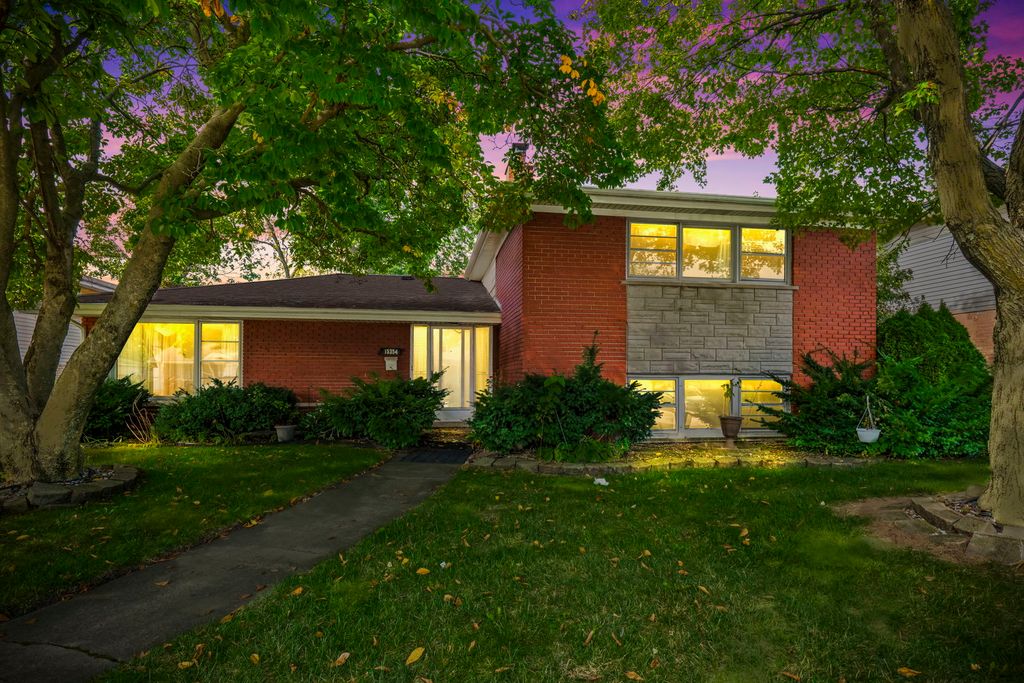 15354 Dobson Avenue, South Holland, IL 60473 — exterior