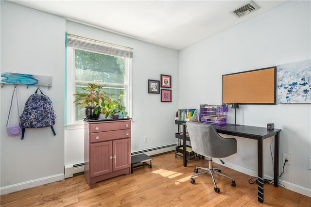 33 Wilbur Road, Lincoln, RI 02865