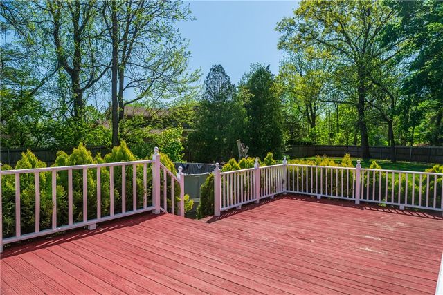 33 Wilbur Road, Lincoln, RI 02865