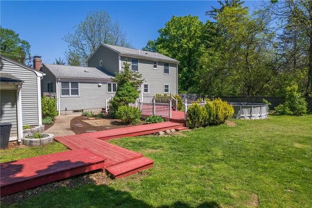 33 Wilbur Road, Lincoln, RI 02865