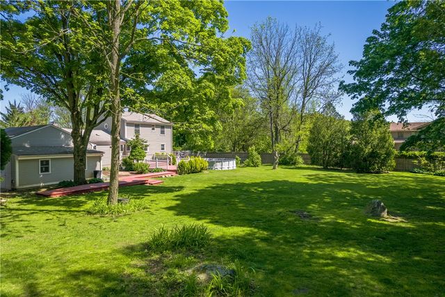 33 Wilbur Road, Lincoln, RI 02865