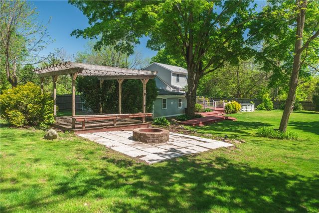 33 Wilbur Road, Lincoln, RI 02865