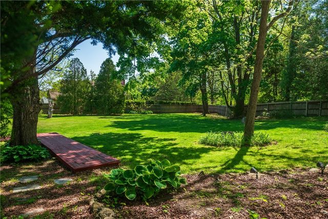 33 Wilbur Road, Lincoln, RI 02865