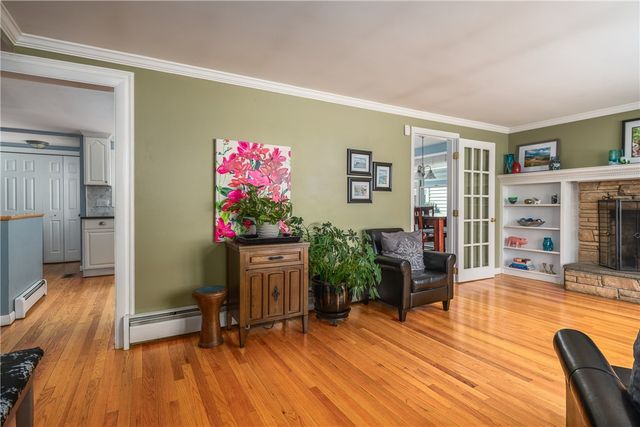 33 Wilbur Road, Lincoln, RI 02865