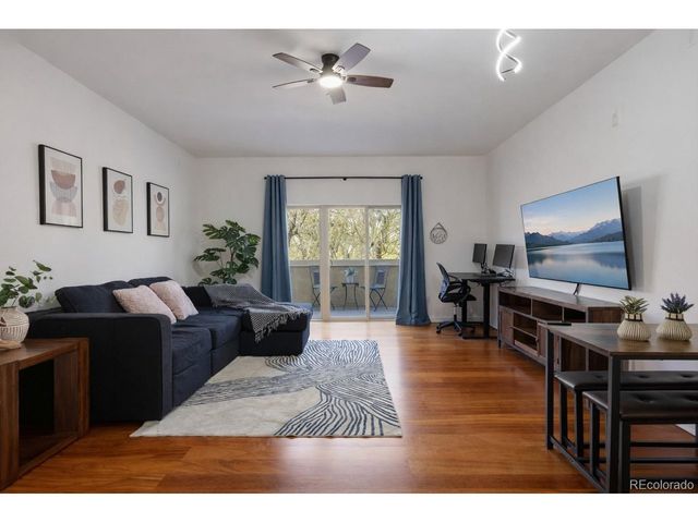 722 Washington Ave 306, Golden, CO 80401