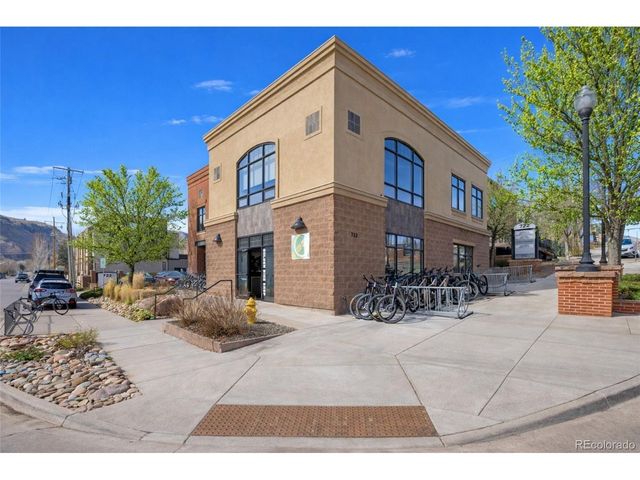722 Washington Ave 306, Golden, CO 80401