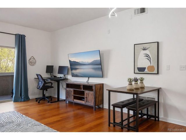 722 Washington Ave 306, Golden, CO 80401