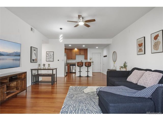 722 Washington Ave 306, Golden, CO 80401