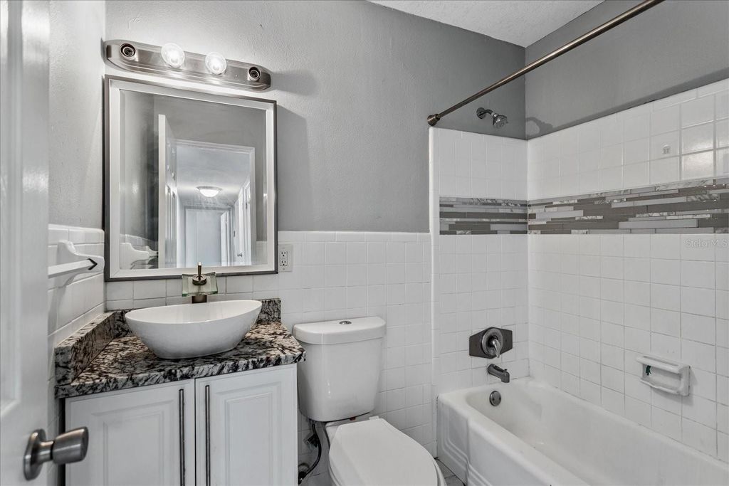 Image 16 of property listing at 3522 PRICE AVENUE, Orlando, FL 32806