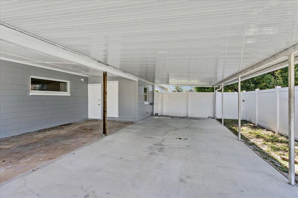 Image 25 of property listing at 3522 PRICE AVENUE, Orlando, FL 32806