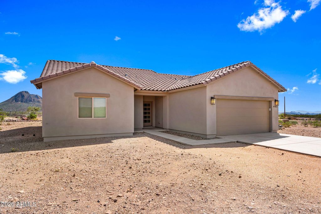 47821 N 43RD Avenue, New River, AZ 85087 — photo 2