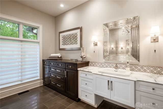 2081 Forest Bend Drive, Beavercreek Twp, OH 45385