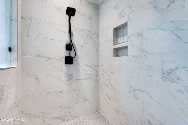 210 Treescape Drive, Lafayette, LA 70508