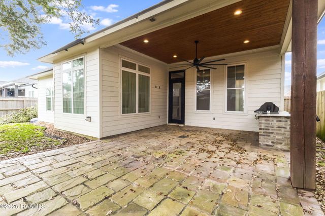 210 Treescape Drive, Lafayette, LA 70508