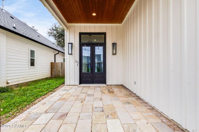 210 Treescape Drive, Lafayette, LA 70508