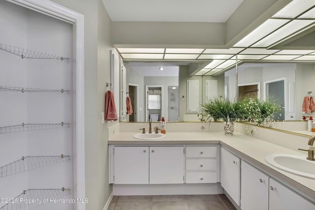 3275 W Daffodil Drive, Beverly Hills, FL 34465