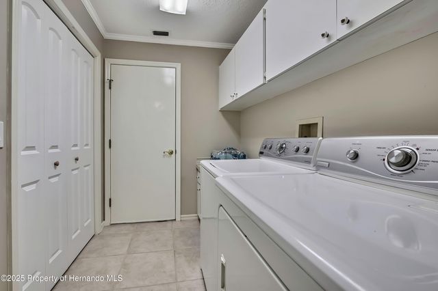 3275 W Daffodil Drive, Beverly Hills, FL 34465