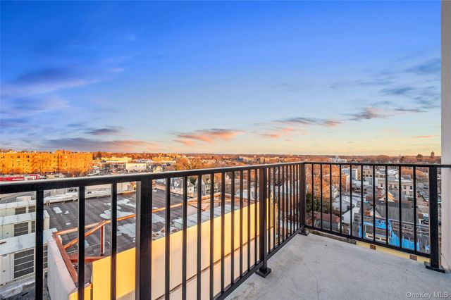 150-02 Northern Boulevard 6A, Flushing, NY 11354