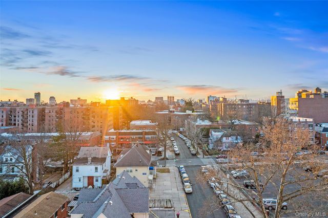 150-02 Northern Boulevard 6A, Flushing, NY 11354