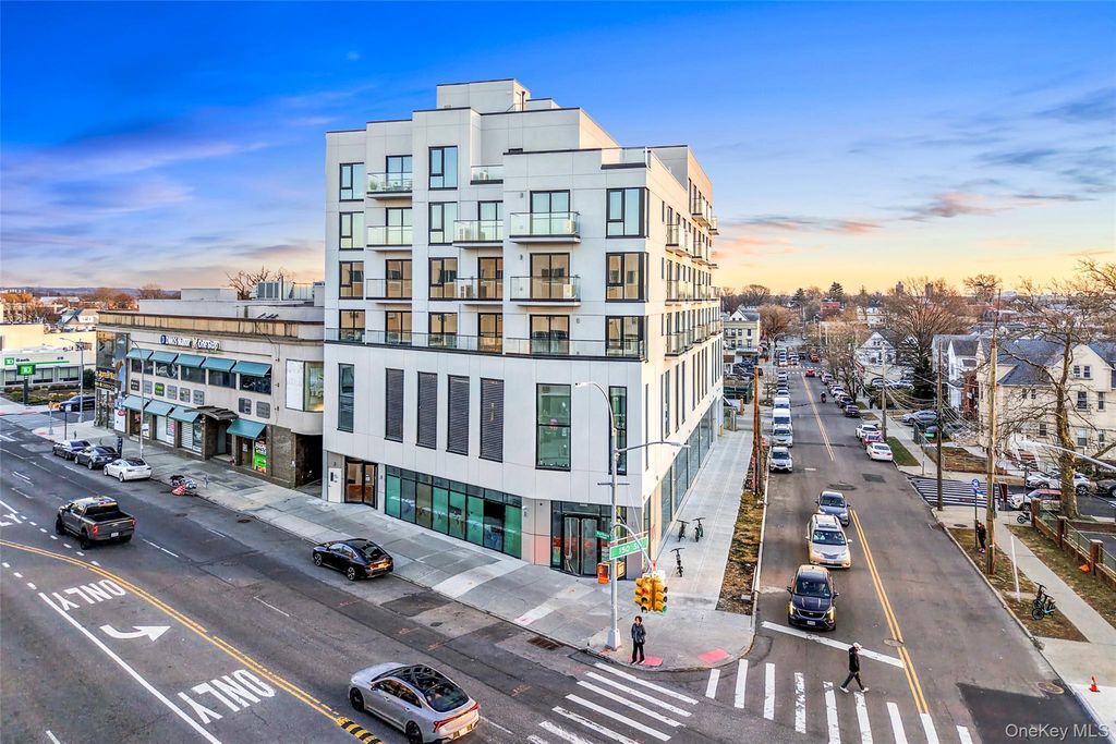 150-02 Northern Boulevard 6A, Flushing, NY 11354