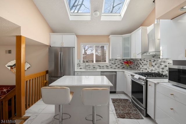 81 Hastings Ave, Nutley Twp., NJ 07110