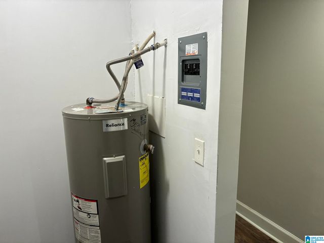 111 2ND AVENUE SW, Birmingham, AL 35211