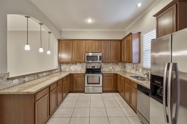 2738 Misty Heath Lane, Houston, TX 77082