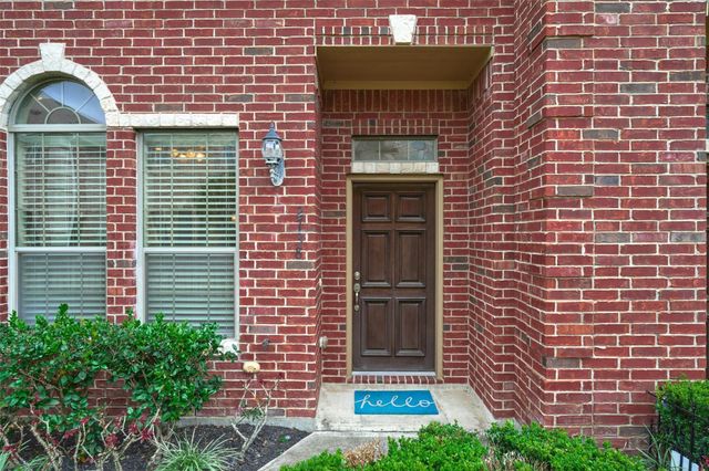 2738 Misty Heath Lane, Houston, TX 77082