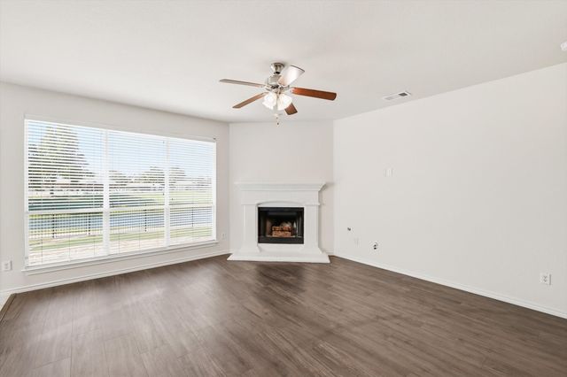 12801 Parkersburg Drive, Fort Worth, TX 76244