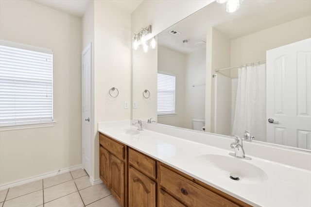 12801 Parkersburg Drive, Fort Worth, TX 76244