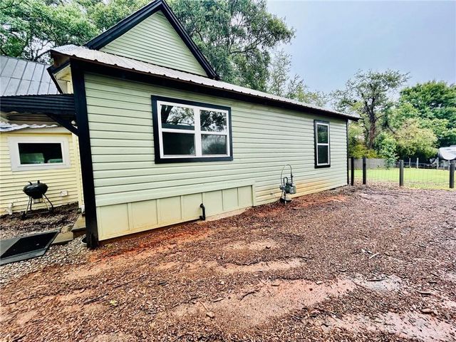 8835 Jot Em Down Road, Gainesville, GA 30506