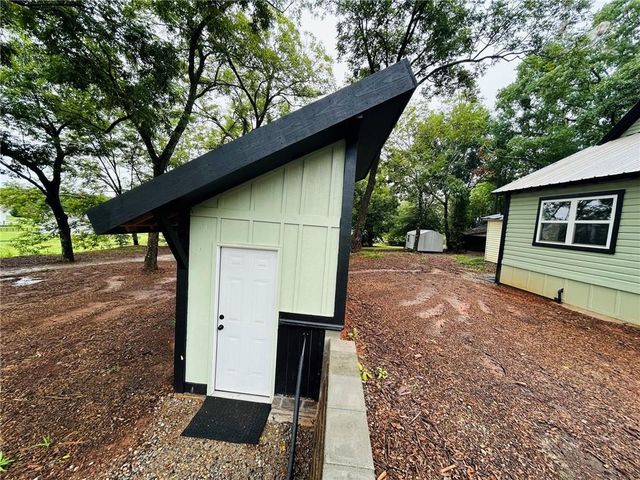 8835 Jot Em Down Road, Gainesville, GA 30506