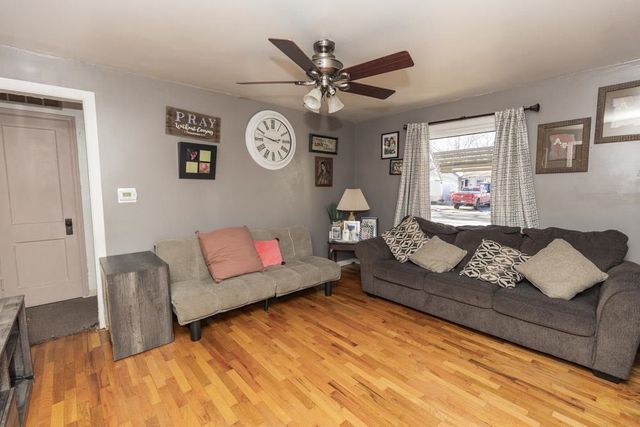 849 Merrill St, Salina, KS 67401