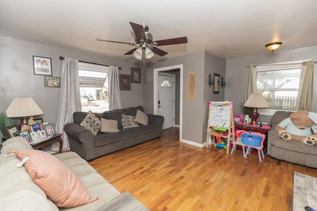 849 Merrill St, Salina, KS 67401