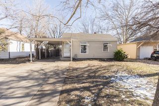 849 Merrill St, Salina, KS 67401