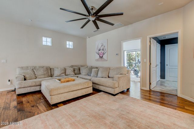 3441 E AVALON Drive, Phoenix, AZ 85018