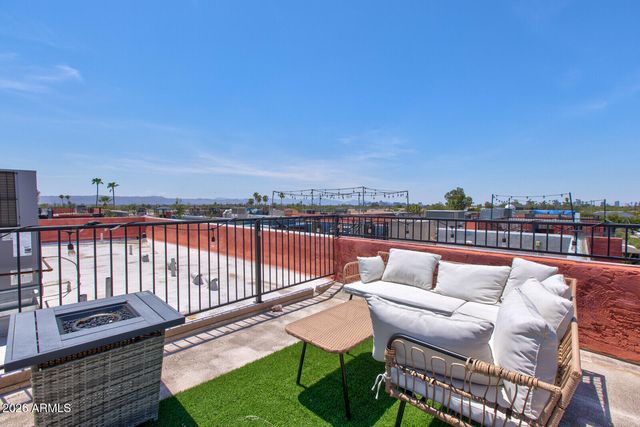 3441 E AVALON Drive, Phoenix, AZ 85018