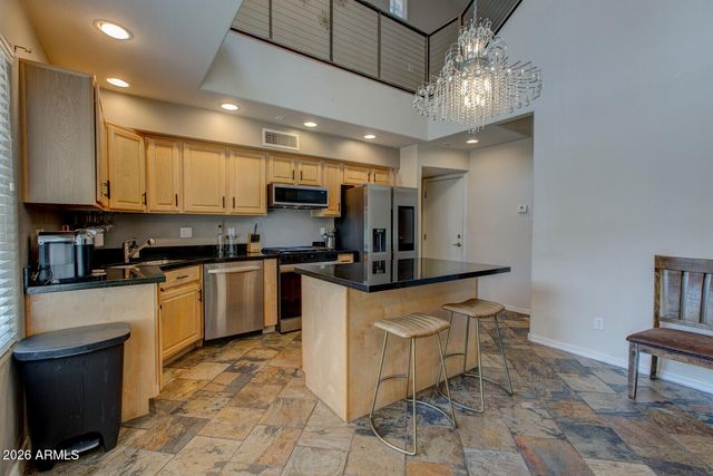 3441 E AVALON Drive, Phoenix, AZ 85018