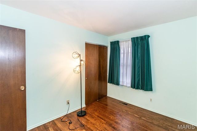 6272 Treeridge Trail, St Louis, MO 63129