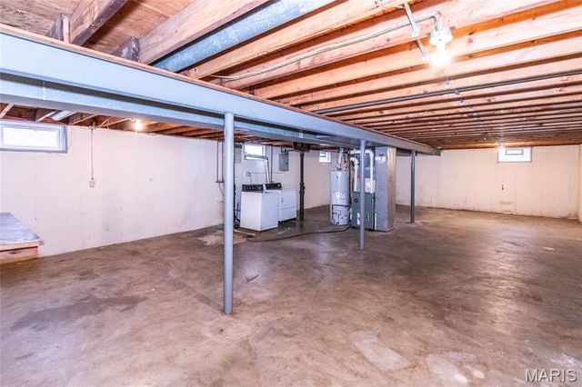 6272 Treeridge Trail, St Louis, MO 63129