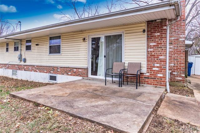 6272 Treeridge Trail, St Louis, MO 63129