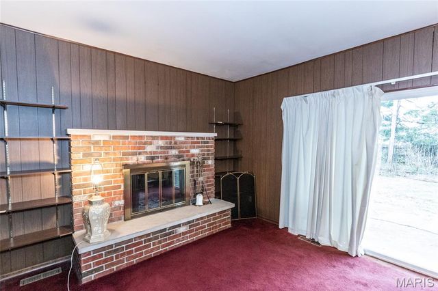 6272 Treeridge Trail, St Louis, MO 63129