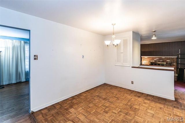 6272 Treeridge Trail, St Louis, MO 63129