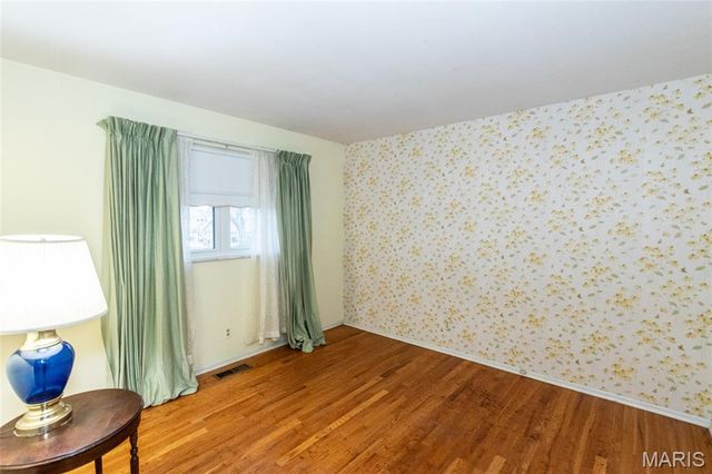 6272 Treeridge Trail, St Louis, MO 63129