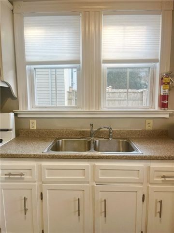 9 Sherman Street 1L, Newport, RI 02840