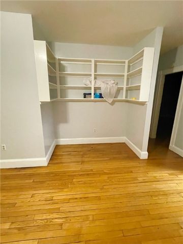 9 Sherman Street 1L, Newport, RI 02840