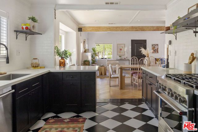 5302 Irvington Place, Los Angeles, CA 90042