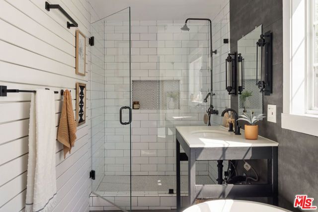 5302 Irvington Place, Los Angeles, CA 90042